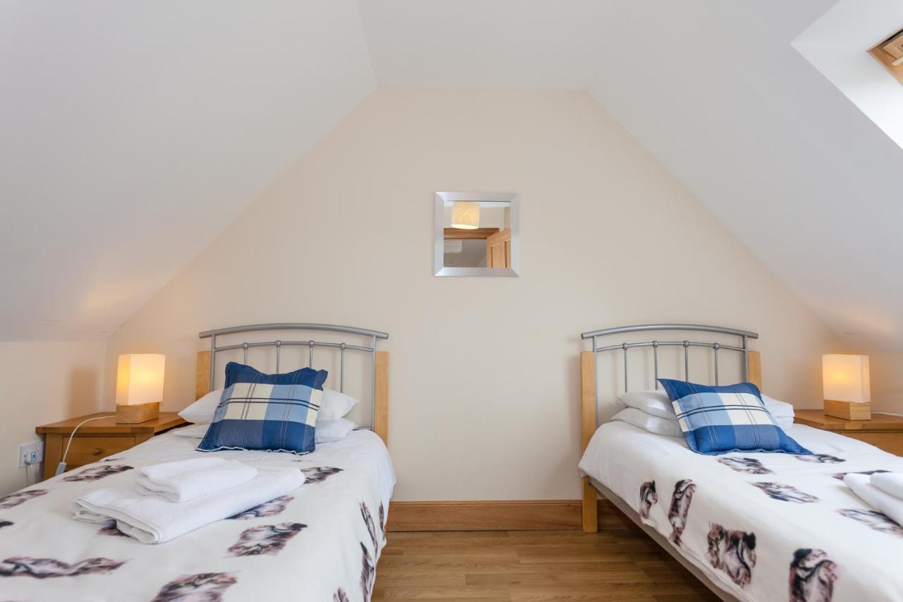 Honeysuckle Cottage At Williamscraig Holiday Cottages Линлитгоу Экстерьер фото